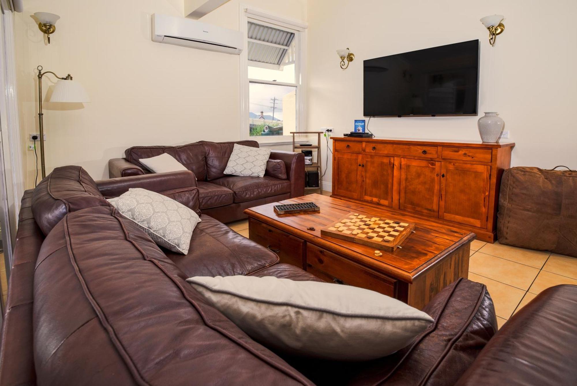 Surfside Holiday Park ווארנאמבול מראה חיצוני תמונה